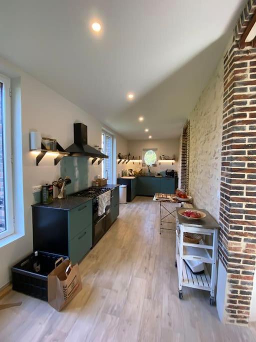Maison Leocha Sablons-sur-Huisne Экстерьер фото
